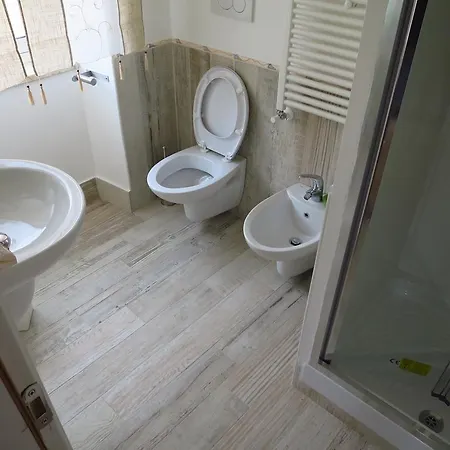 ゲストハウス Casa Dolly Vatican ローマ